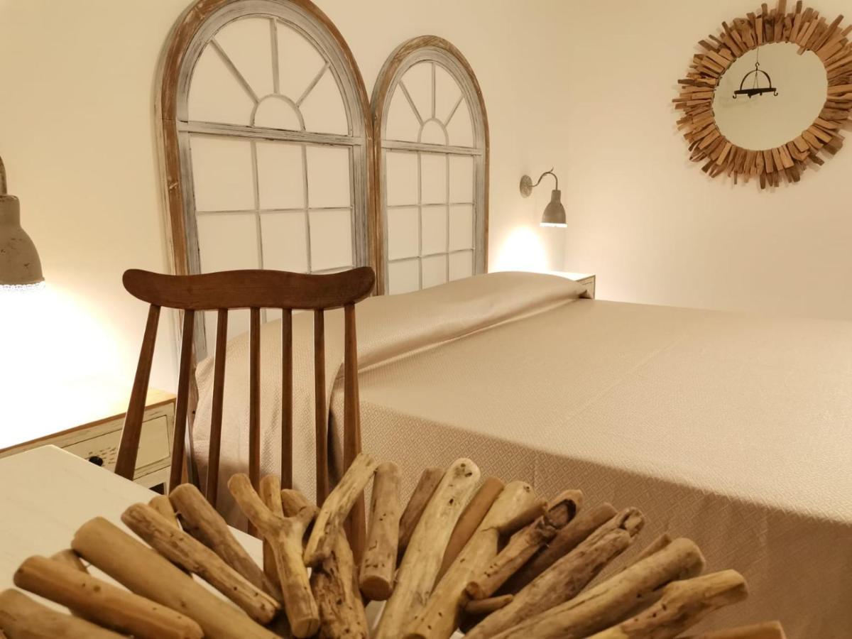 B&B Antico Telaio ซานตามาเรีย นาวาร์เรเซ ภายนอก รูปภาพ